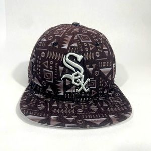 Chicago WHITE SOX American Baseball Ball Cap Snap Back  Adjustable Hat Black